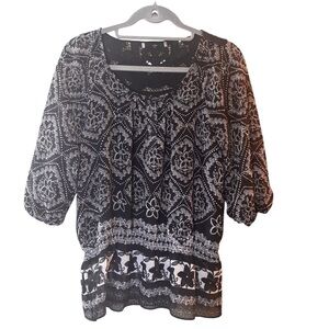 Boho Black and White Women's Blouse Size Medium